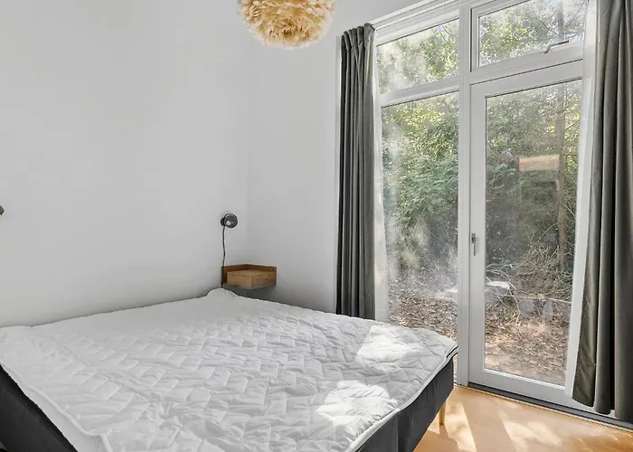 4 Bedroom Front In *